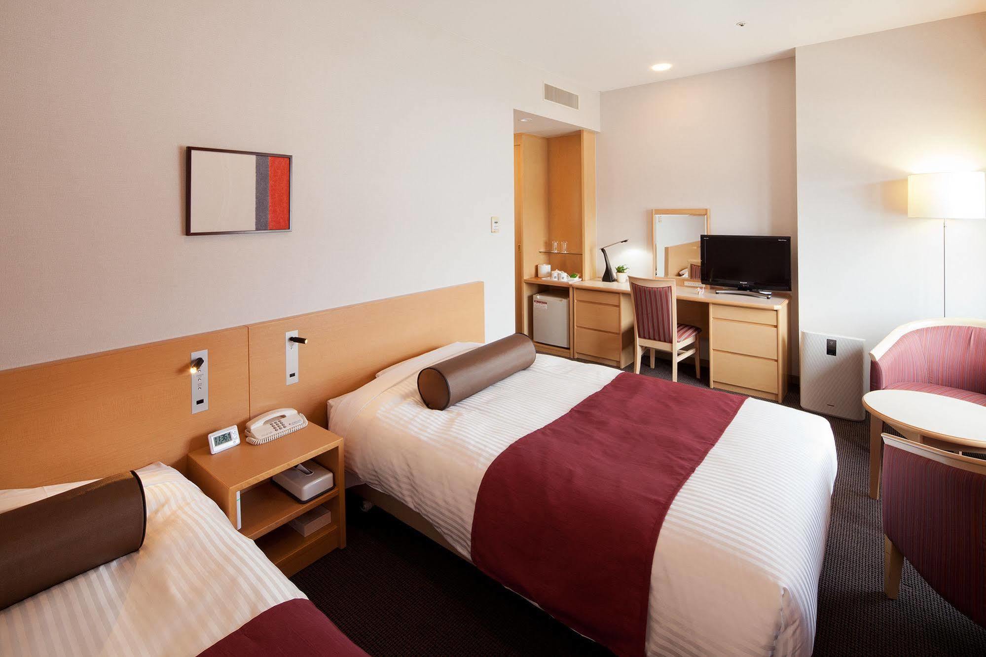 Ueda Tokyu Rei Hotel Esterno foto